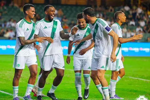 نجم أهلي جدة يقترب من العودة إلى أوروبا